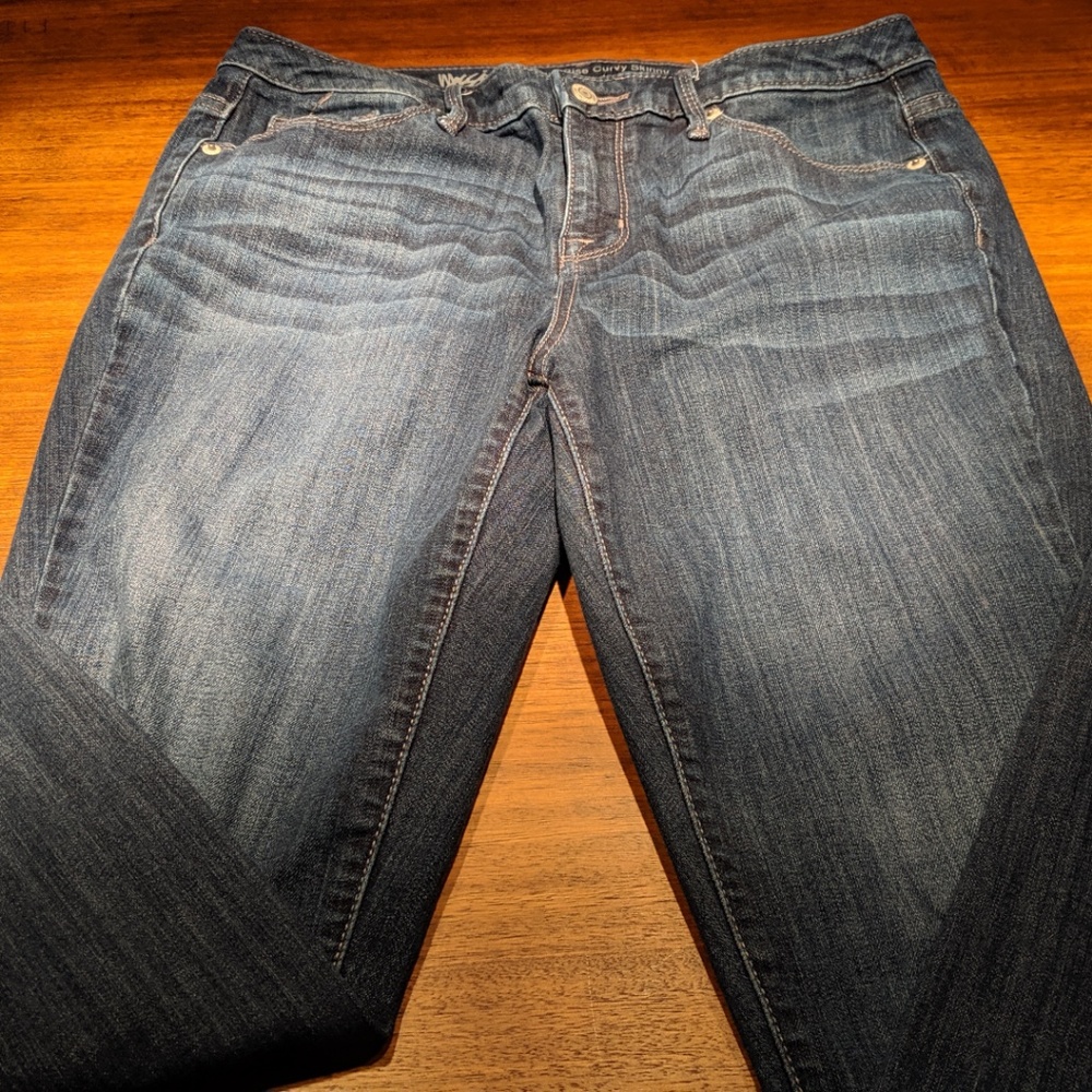 Mossimo pre-owned mid-rise curvy skinny jeans